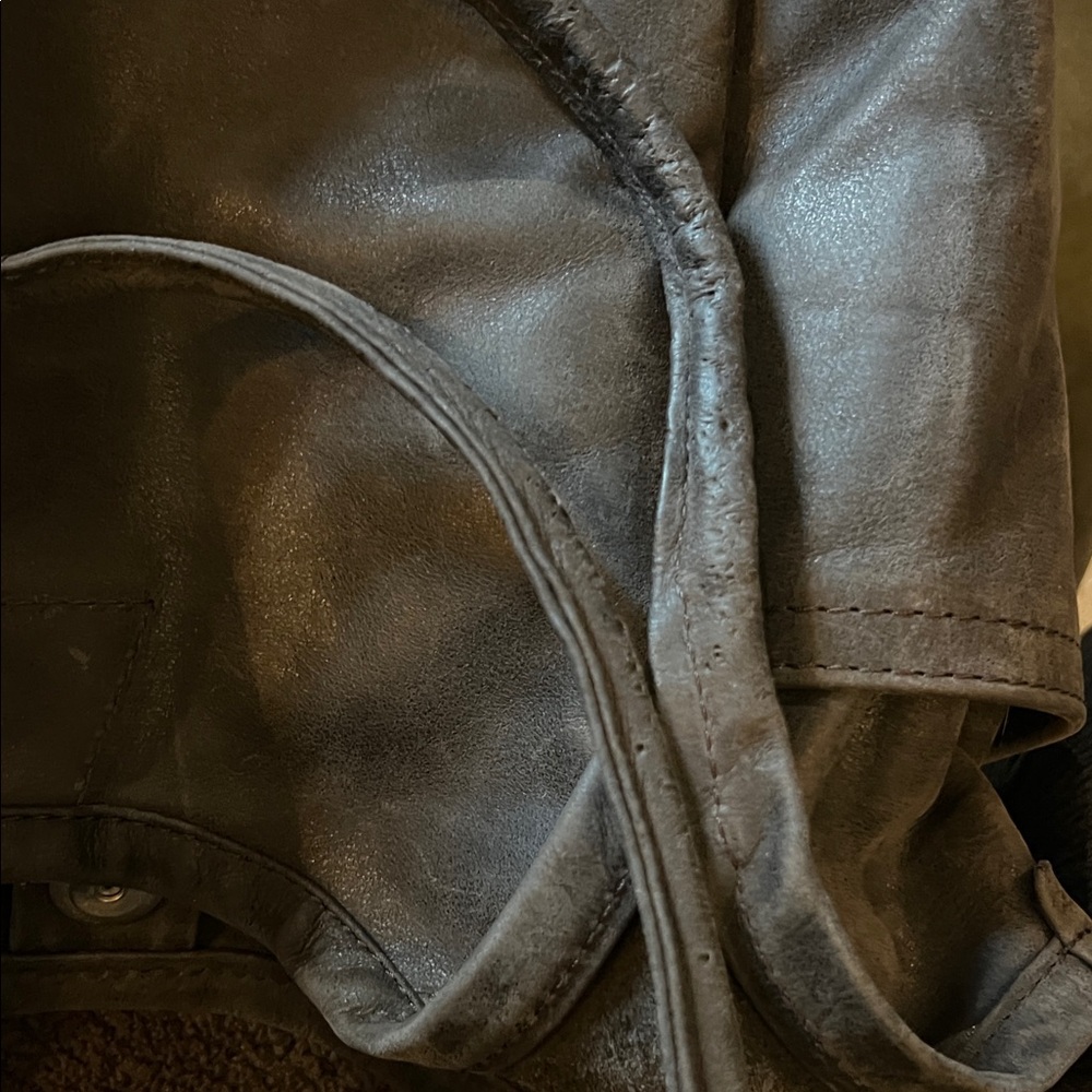 Rough & Tumble Minimal Tote - coal leather - small - Picture 12 of 14
